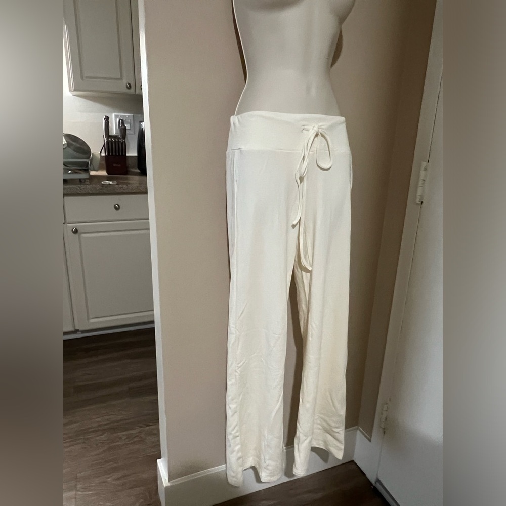 Light Sweatpants - Picture 2 of 3